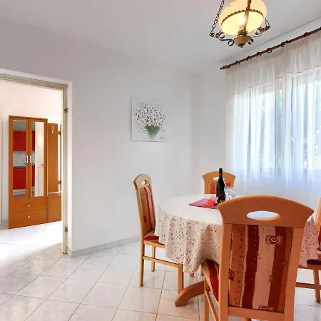 Apartamento Marija-2 By Interhome *